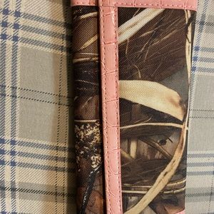 Pink and Camo Checkbook Wallet
